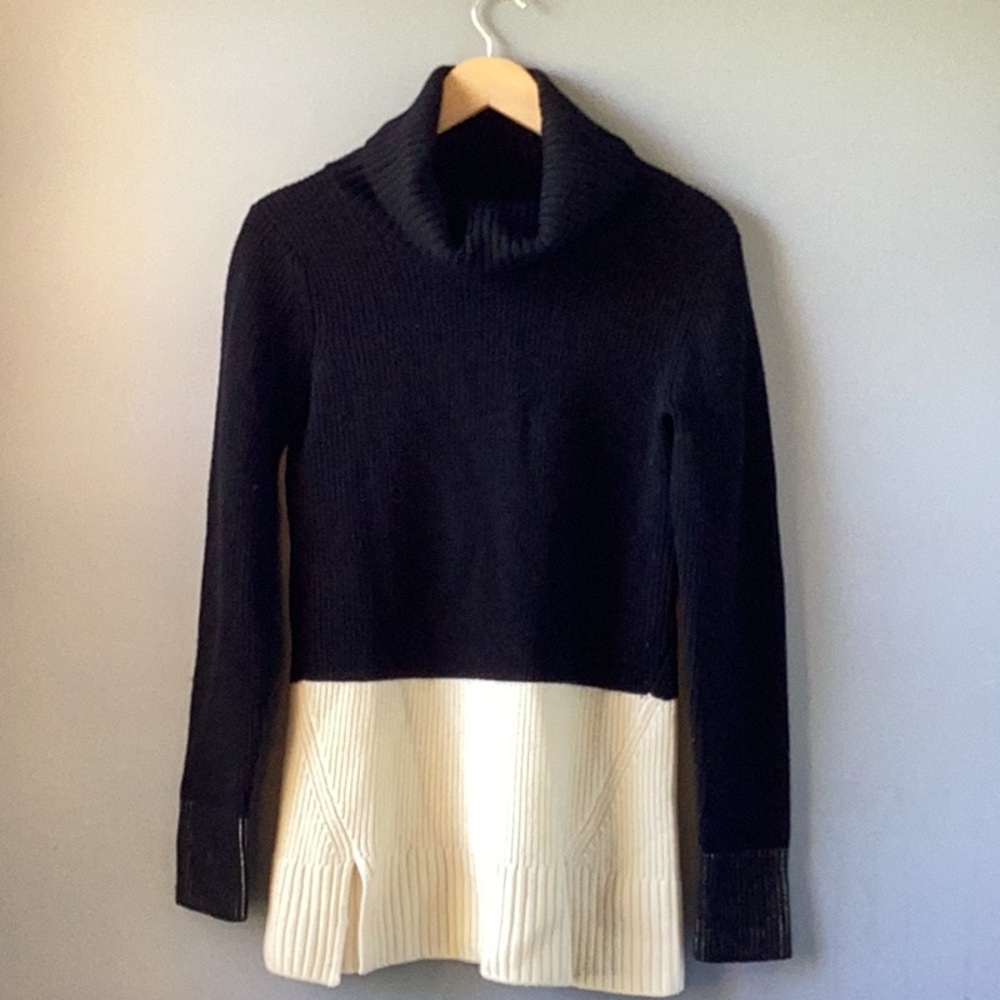 PENDLETON Marino Wool Cowl Neck Colorblock Sweater